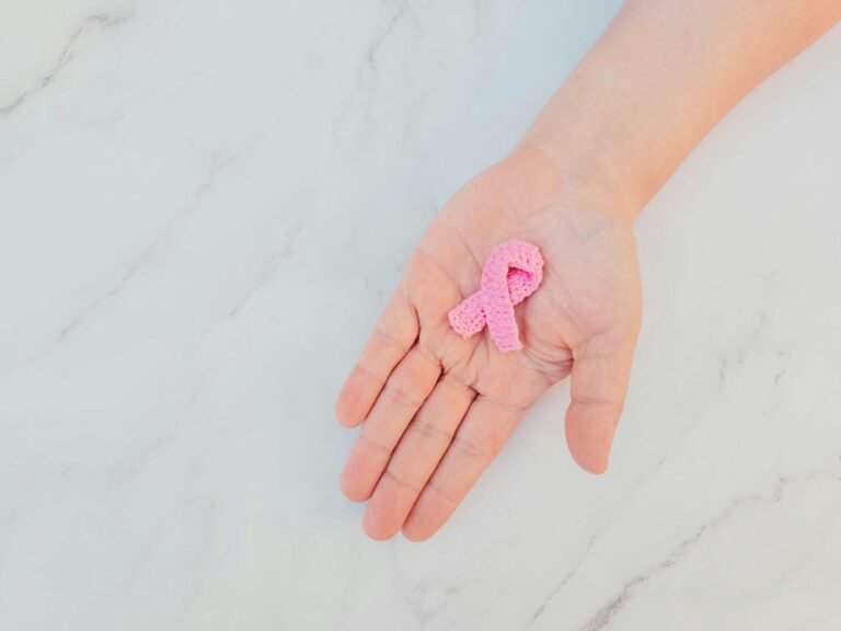 Kanker Payudara penyebab gejala dan cara penangannan