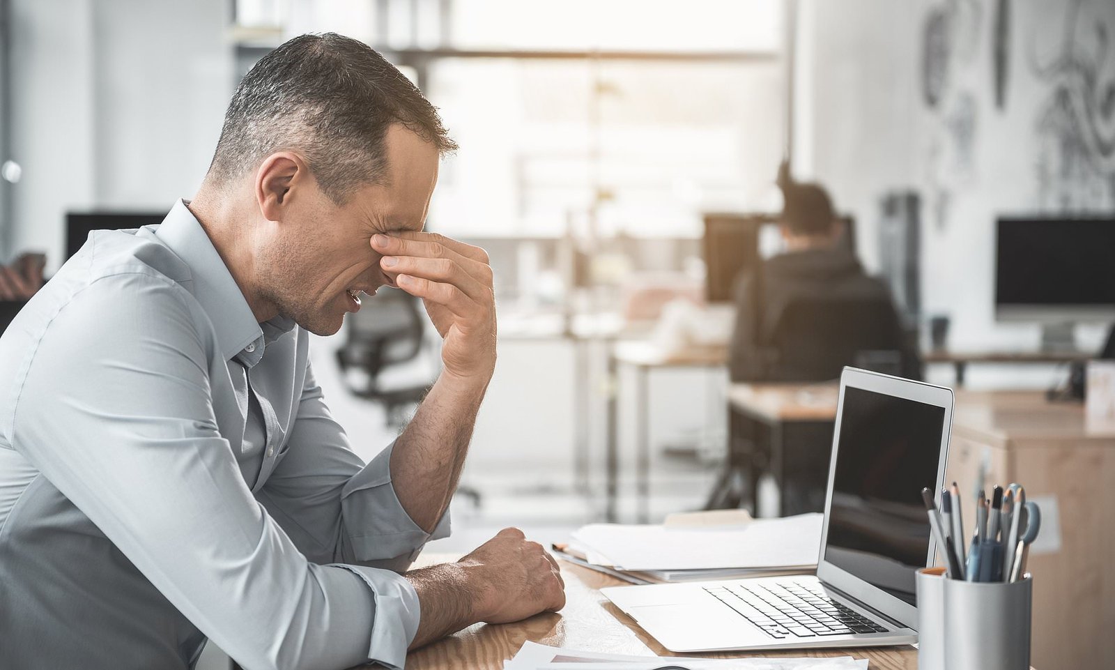 Kesehatan Retina Mata Hindari Cahaya Biru Berlebihan