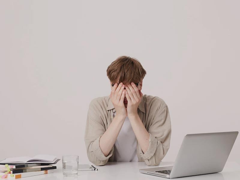 Mata Pegal dan Sering Sakit Kepala, pertanda penyakit apa