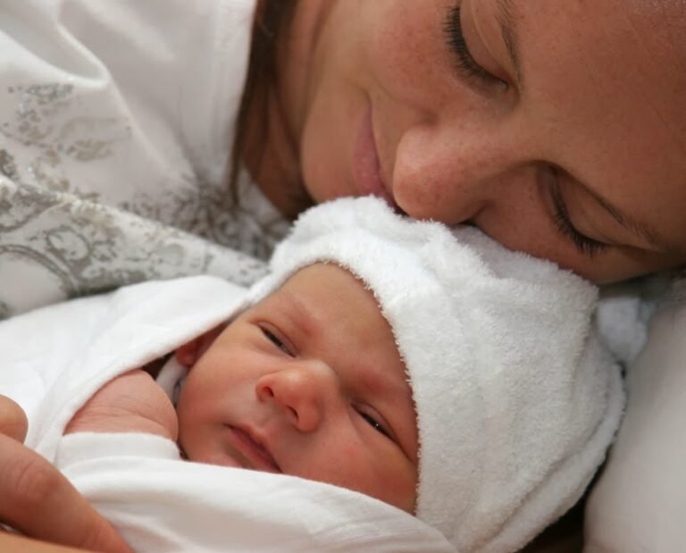 Peran Jaringan Lemak pada Payudara Besar dalam Menyusui