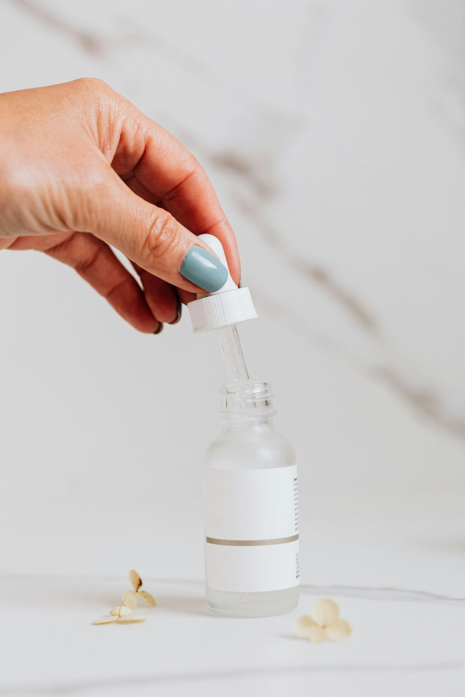 Bagaimana cara memperbesar payudara dengan breasty serum