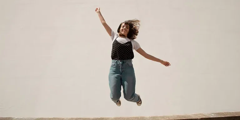 Cara Menjaga Kepadatan Jaringan Payudara Seiring Usia