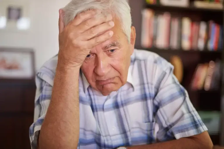 Ciri Mata Mulai Menua yang Perlu Diwaspadai