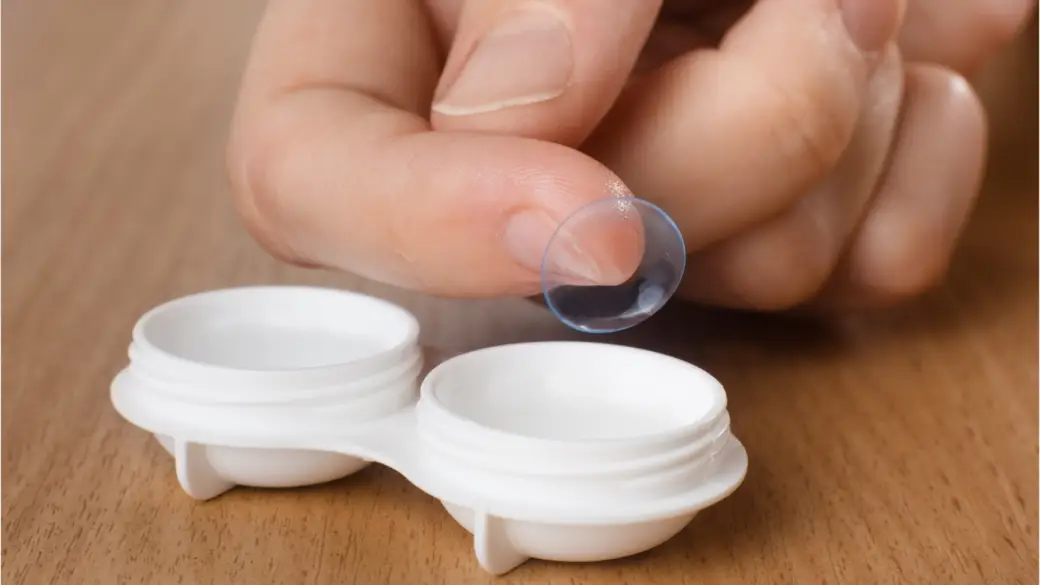 Tips Menggunakan Softlens Agar Tidak Mengiritasi Kornea