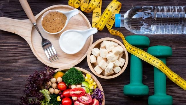 Ukuran Payudara Mengecil Setelah Diet, Wajarkah