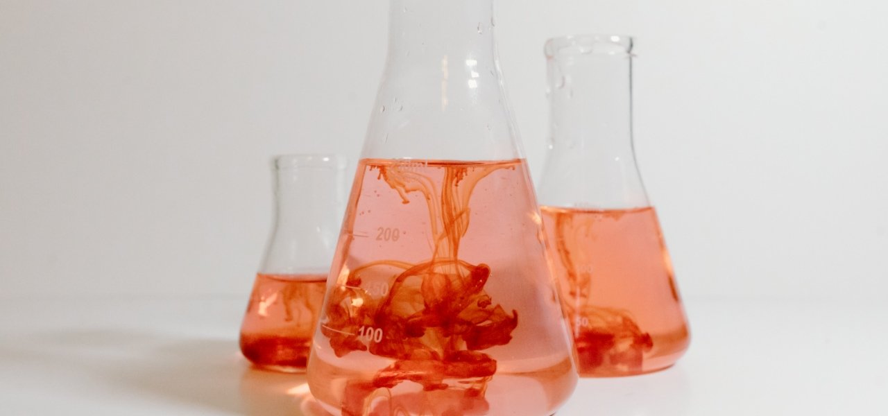 prosterafit kencing berdarah pada wanita