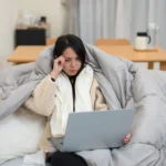 Cara mengatasi mata kering dan perih