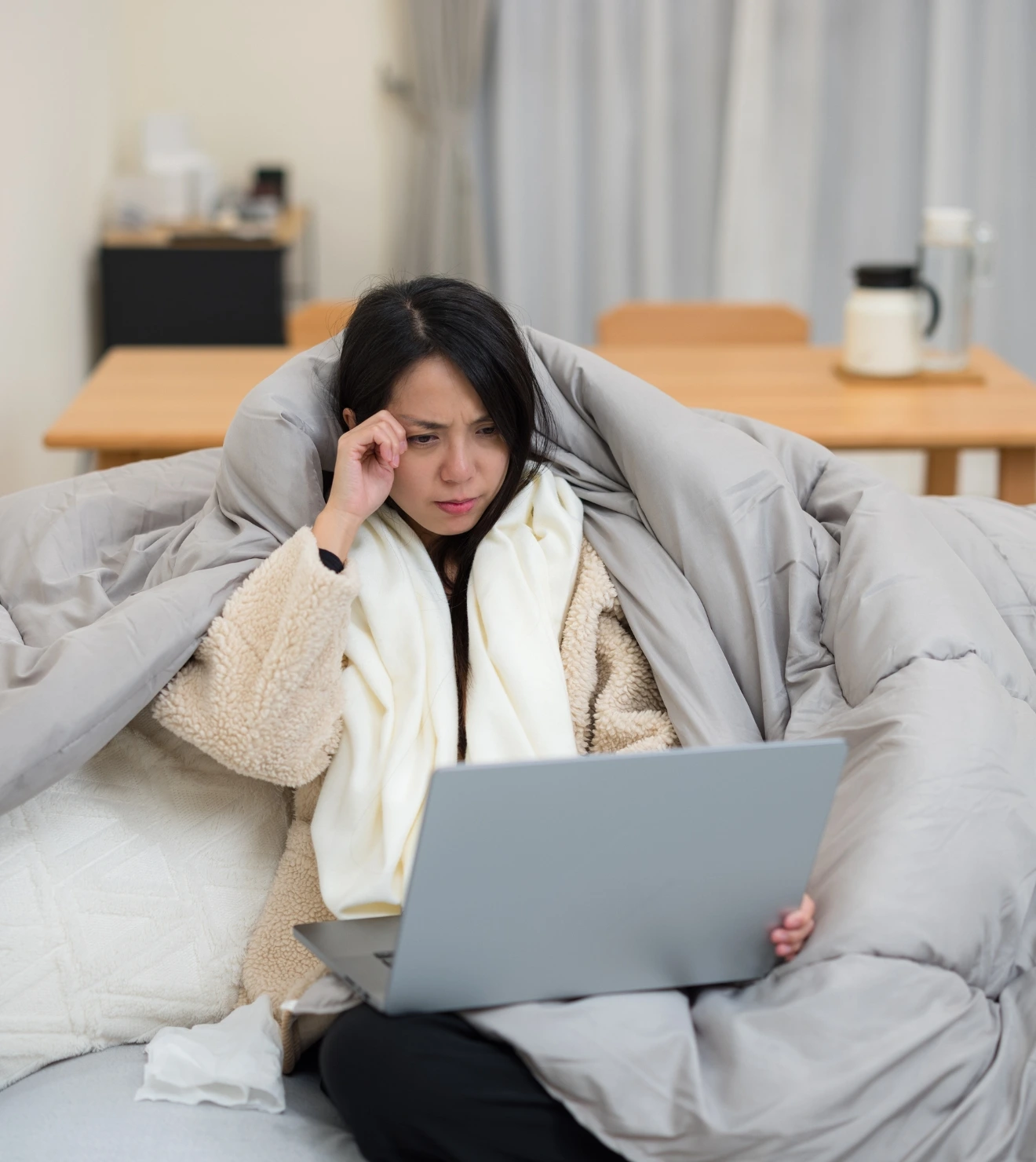 Cara mengatasi mata kering dan perih