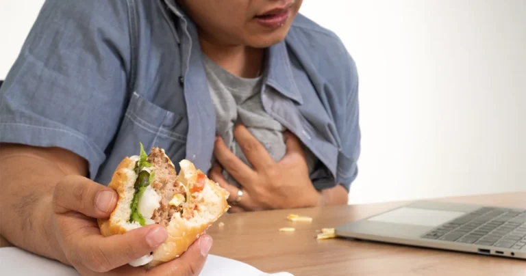 soluma dada sesak setelah makan